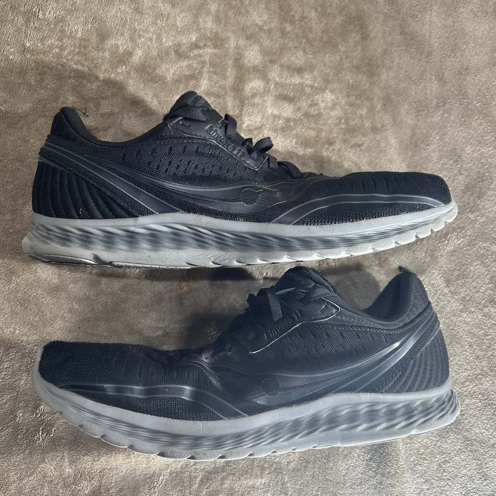 Saucony Kinvara 11 Mens Black Grey Lightweight Running Shoes Size 11 S20551-35